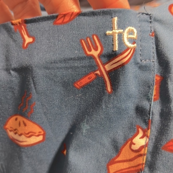 TipsyElves, Button Down Hawaiian Shirt w/ Holiday Motif, AWESOME! L - Picture 8 of 11